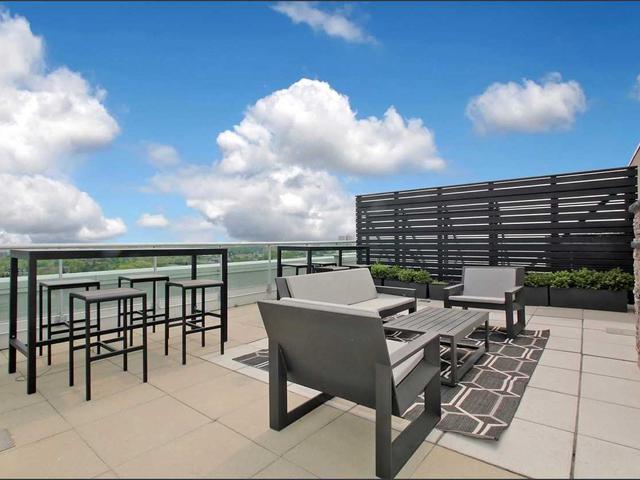 334 - 200 Manitoba St