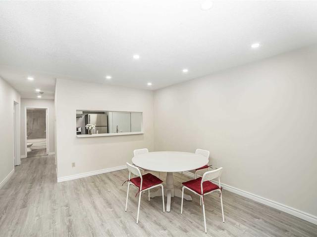 1450 Glen Abbey Gate, Unit 714