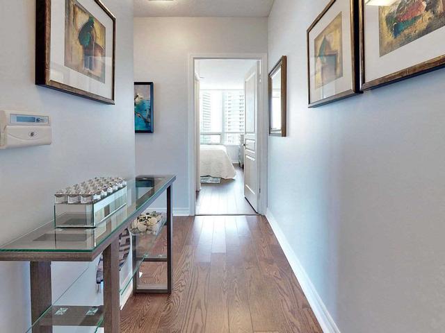 2804 - 2240 Lakeshore Blvd