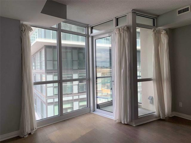 B-606 - 60 Annie Craig Dr