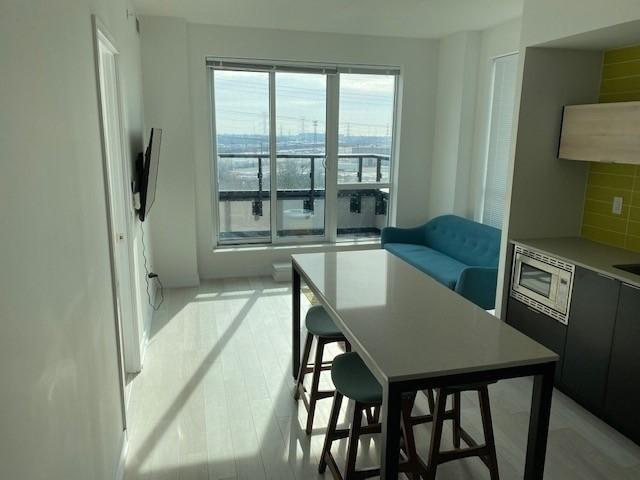 411 - 20 Thomas Riley Rd