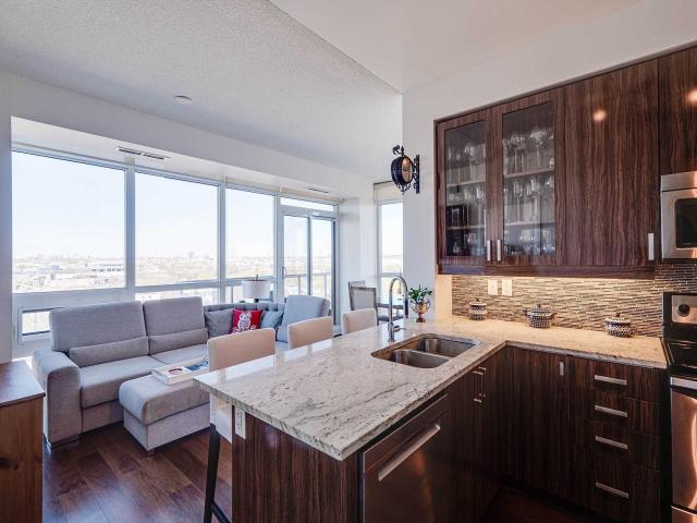 808 - 1185 The Queensway Ave