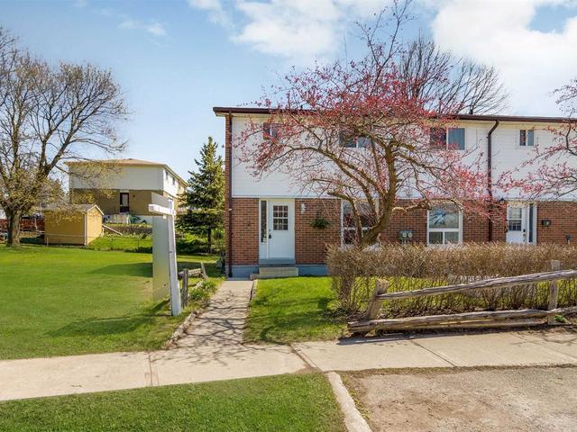 2 Kingham Rd, Unit 2