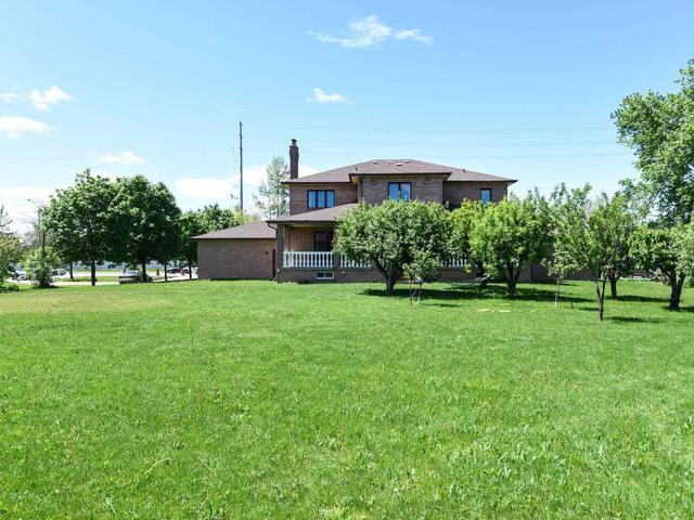 Lower - 3863 Castlemore Rd