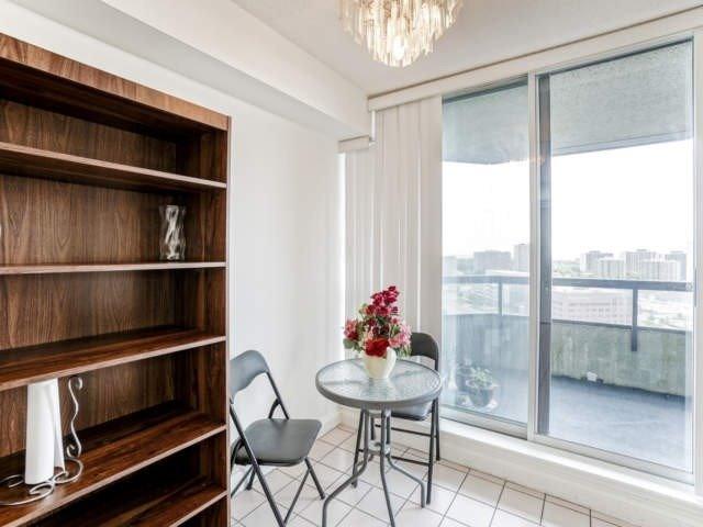 1804 - 22 Hanover Rd, Brampton | Sold, W4781944 | Condos.ca