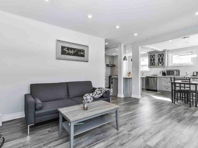 29 Bentworth Ave