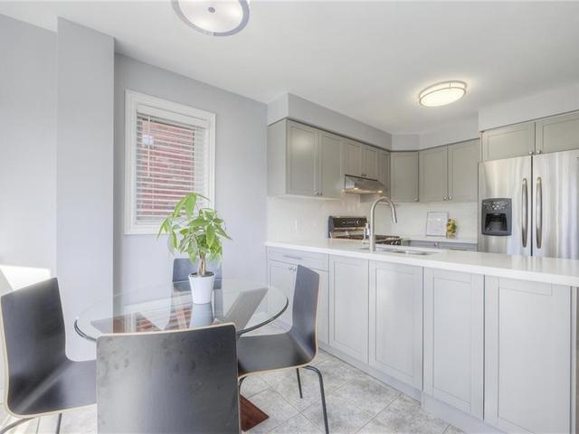 2667 Devonsley Cres
