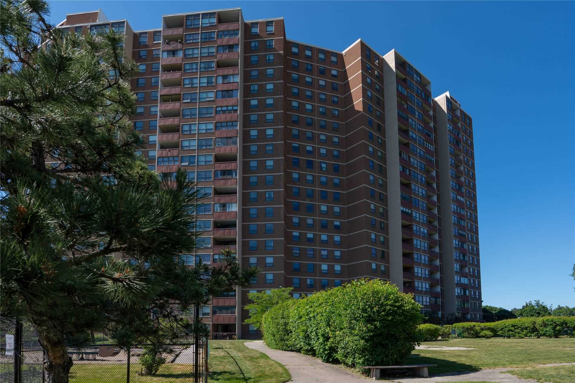 1504 627 The West Mall, Etobicoke Sold, W4796527 Condos.ca