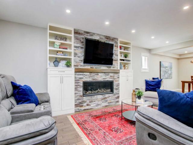 5920 Bell Harbour Dr