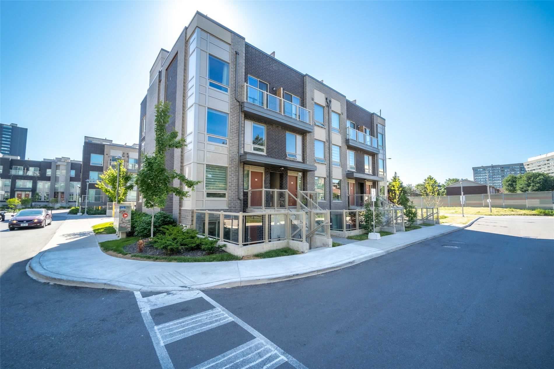 202 3 Applewood Lane, Etobicoke Leased, W4798693 Condos.ca