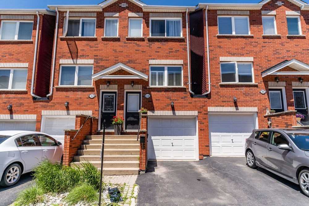 44 1751 Lampman Ave, Burlington Sold, W4799467 Condos.ca