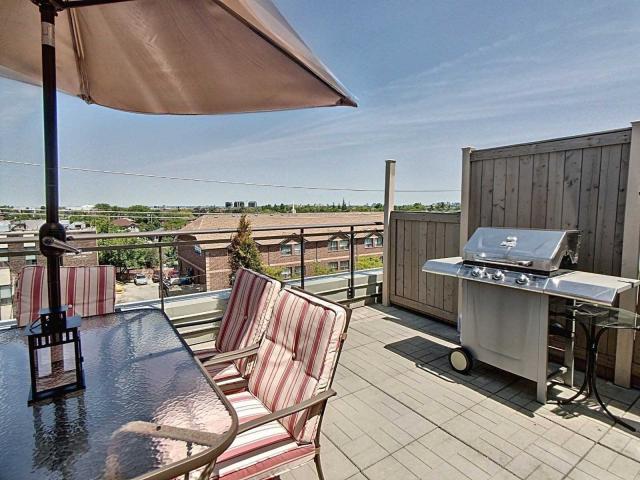5 - 873 Wilson Ave