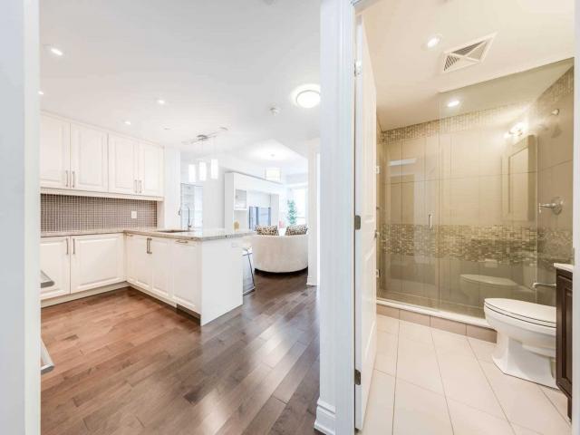 207A - 3500 Lakeshore Rd W