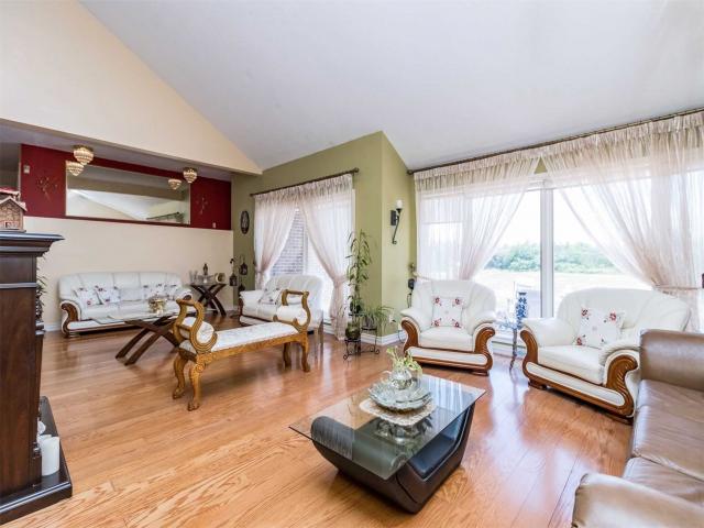 53 Michelangelo Blvd