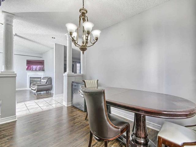 9 Swansea Meadows Dr