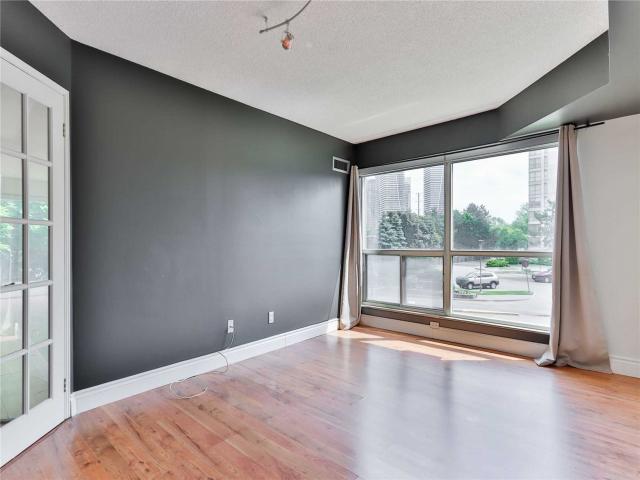 206 - 2269 Lake Shore Blvd