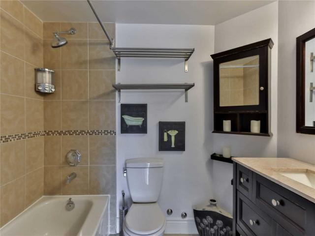 206 - 2269 Lake Shore Blvd