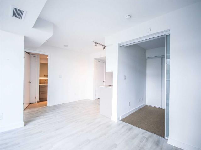 601 - 160 Flemington Rd