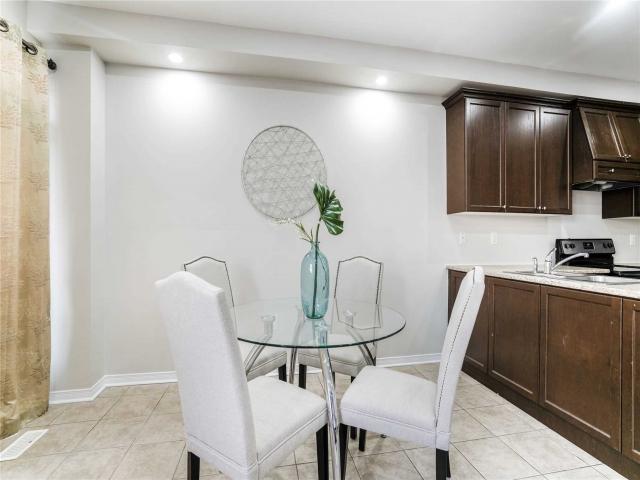 35 Teal Crest Circ N