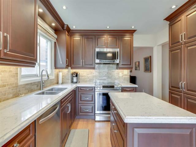 6103 Camgreen Circ
