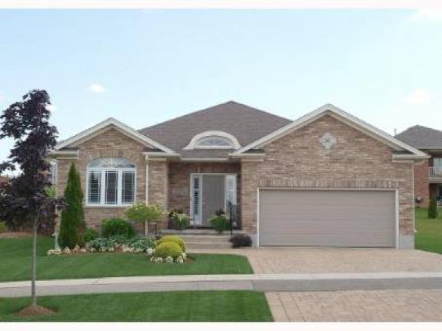 2 Stonecroft Way