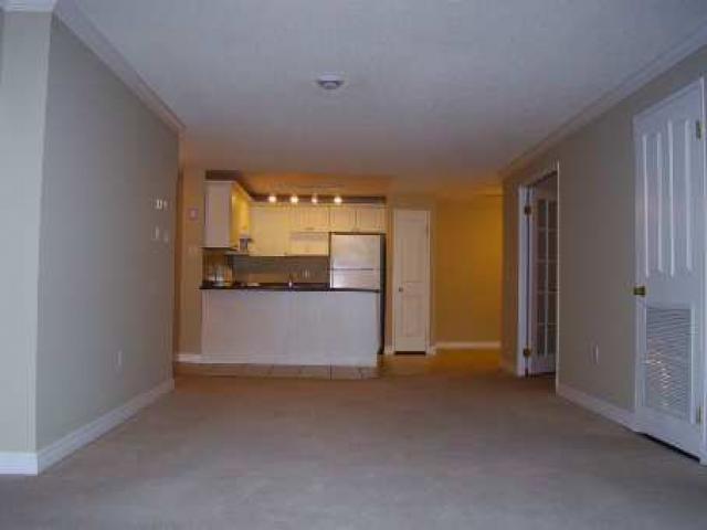 601 - 200 Eagle St N