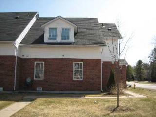 36 Wasaga Woods Circ