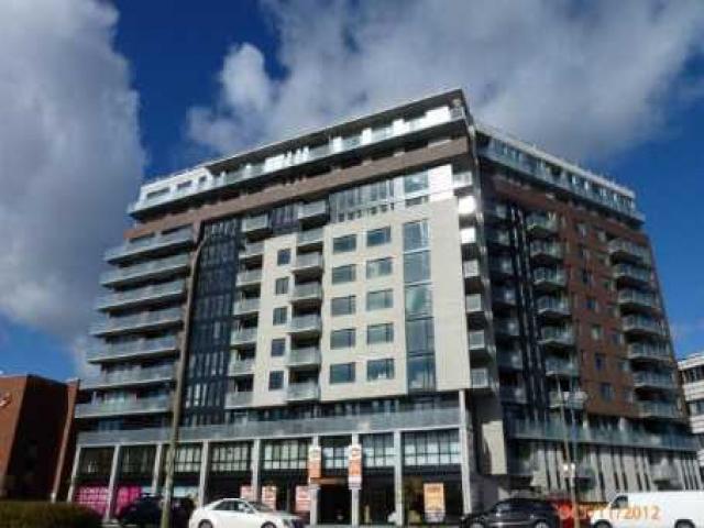 715 - 4975 Jean-Talon St W