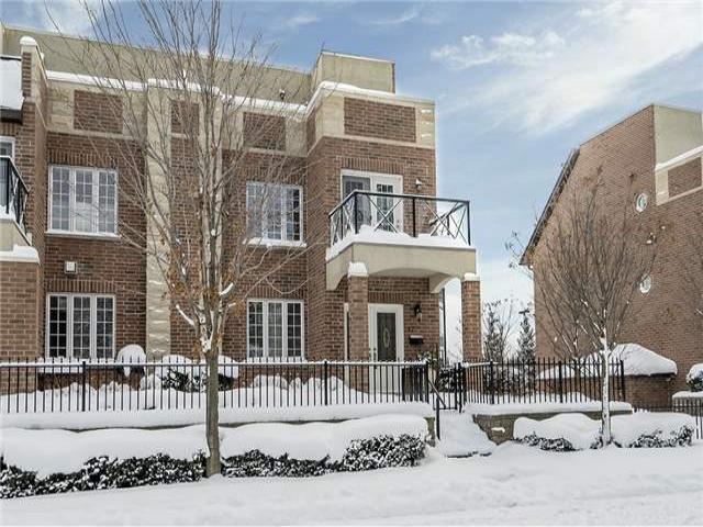 17 White Oaks Rd