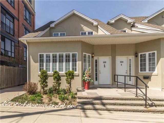 122 Mansion St