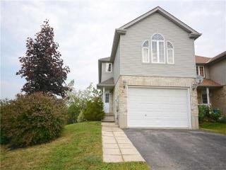 5 Chateau Cres