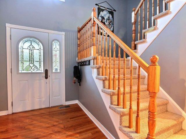 54 Herschel Cres