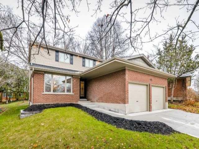 125 Candlewood Cres