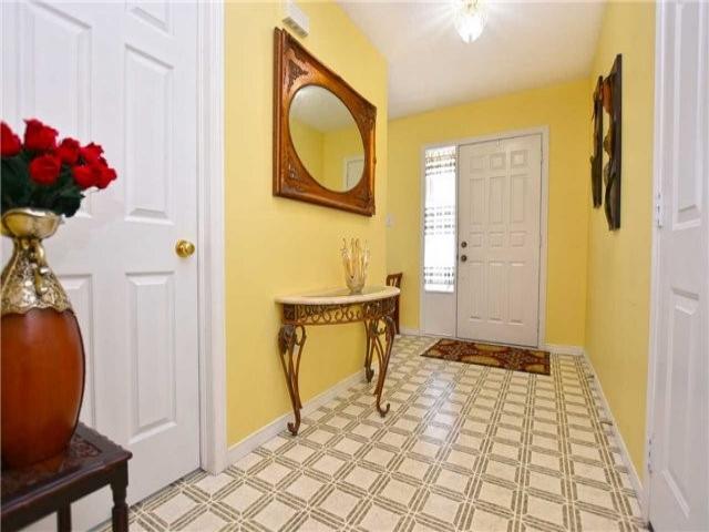 166 Stirling Macgregor Dr