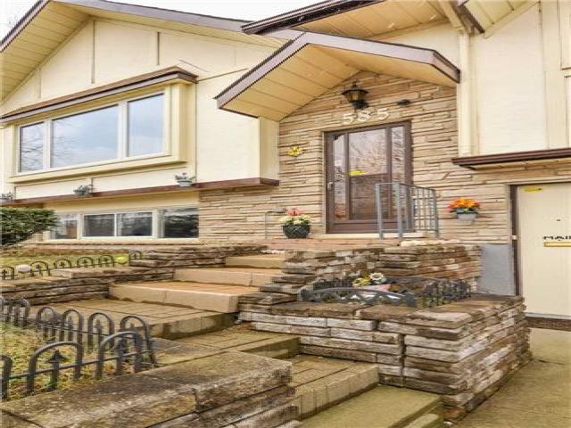 585 Canewood Cres