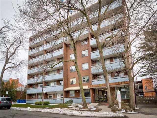 702 - 70 Emerald St S