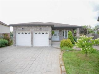 125 Langlaw Dr