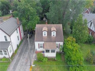 52 Baldwin St