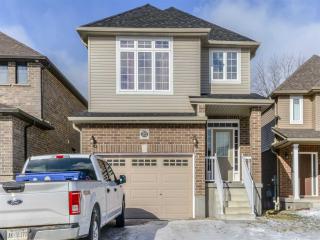 75 Sparrow Ave