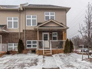 18 Nathan Crt
