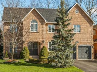 30 Macdougall Dr