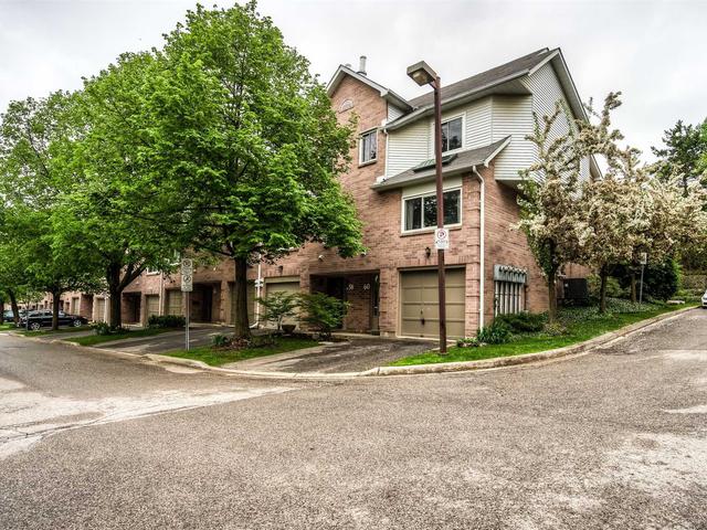 26 Moss Blvd W, Unit 60