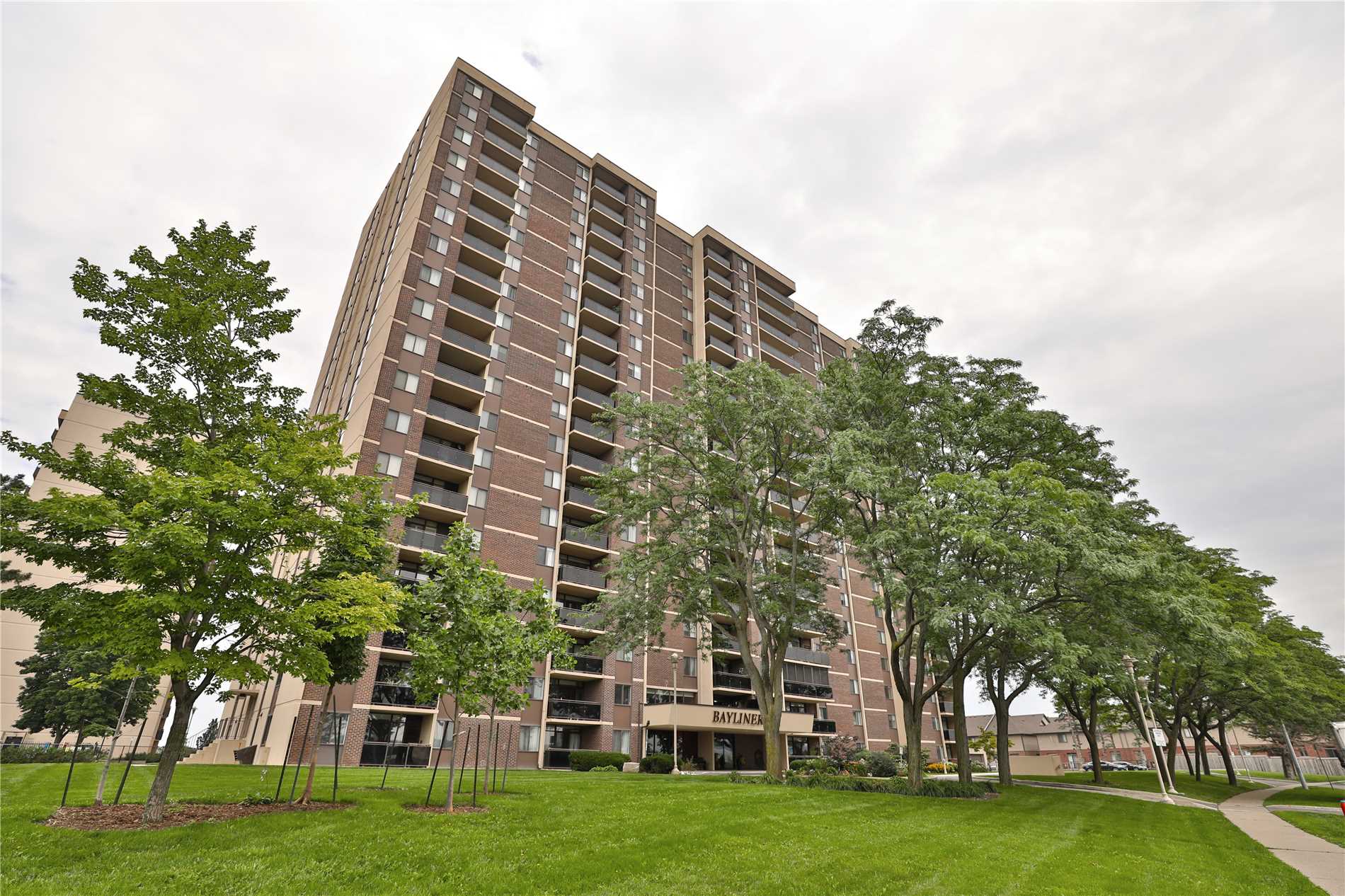 1006 301 Frances Ave, Stoney Creek Sold, X4480053 Condos.ca