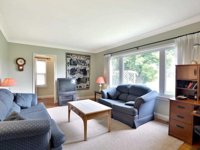 9087 White Church Rd W