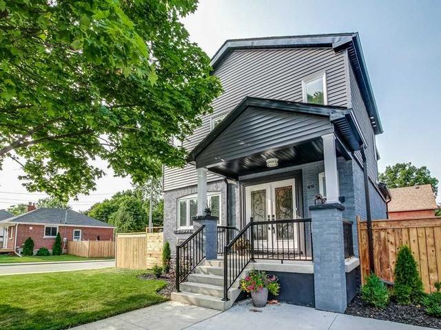 49 Brucedale Ave E