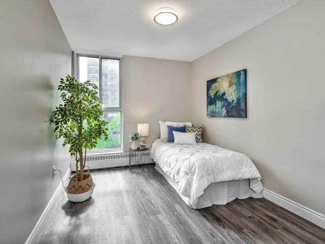 408 - 1964 Main St W