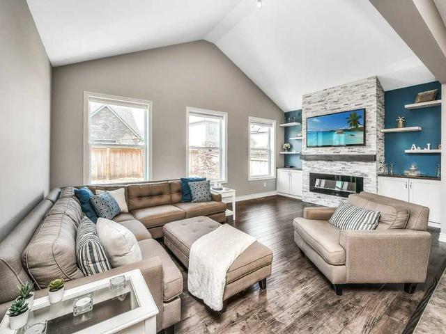 281 Tremaine Cres