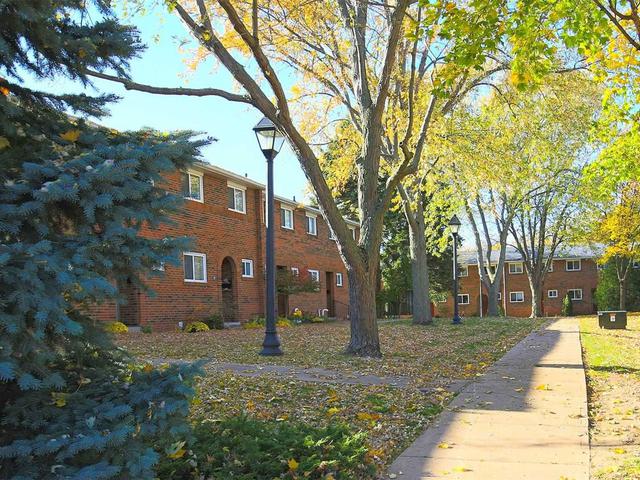 27 - 125 Livingston Ave