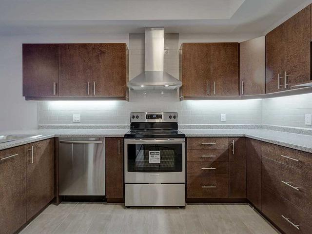 281 - 30 Times Square Blvd