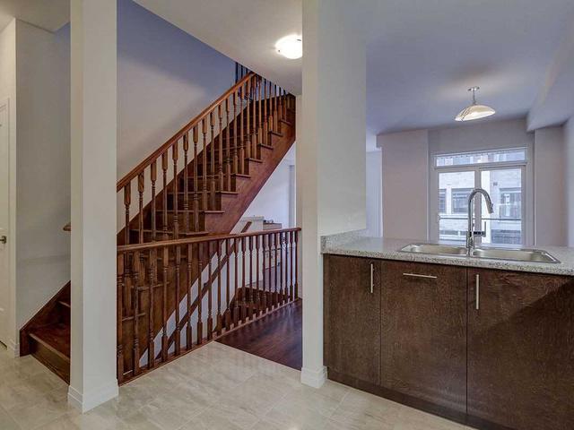 281 - 30 Times Square Blvd